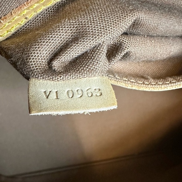 4 𝑳𝒐𝒖𝒊𝒔 𝑽𝒖𝒊𝒕𝒕𝒐𝒏 𝑨𝑳𝑴𝑨 𝑷𝑴 (Date Code VI0963) - Picture 14 of 14